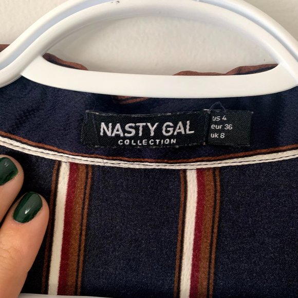 Nasty Gal Cropped & Striped Long-sleeve - Picture 4 of 4